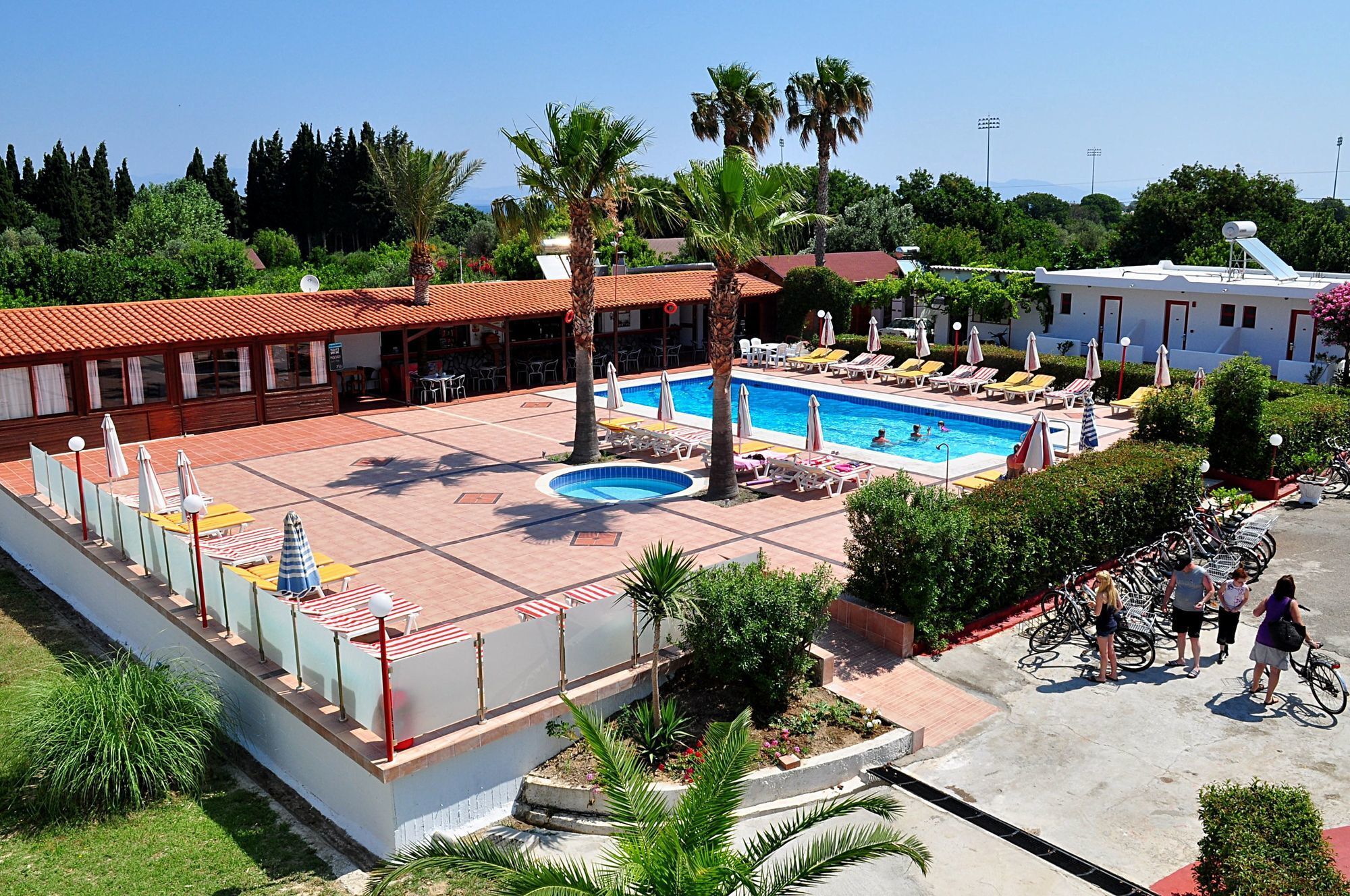 Sandys Studios Apartments And Log Villas Pszalídi Kültér fotó
