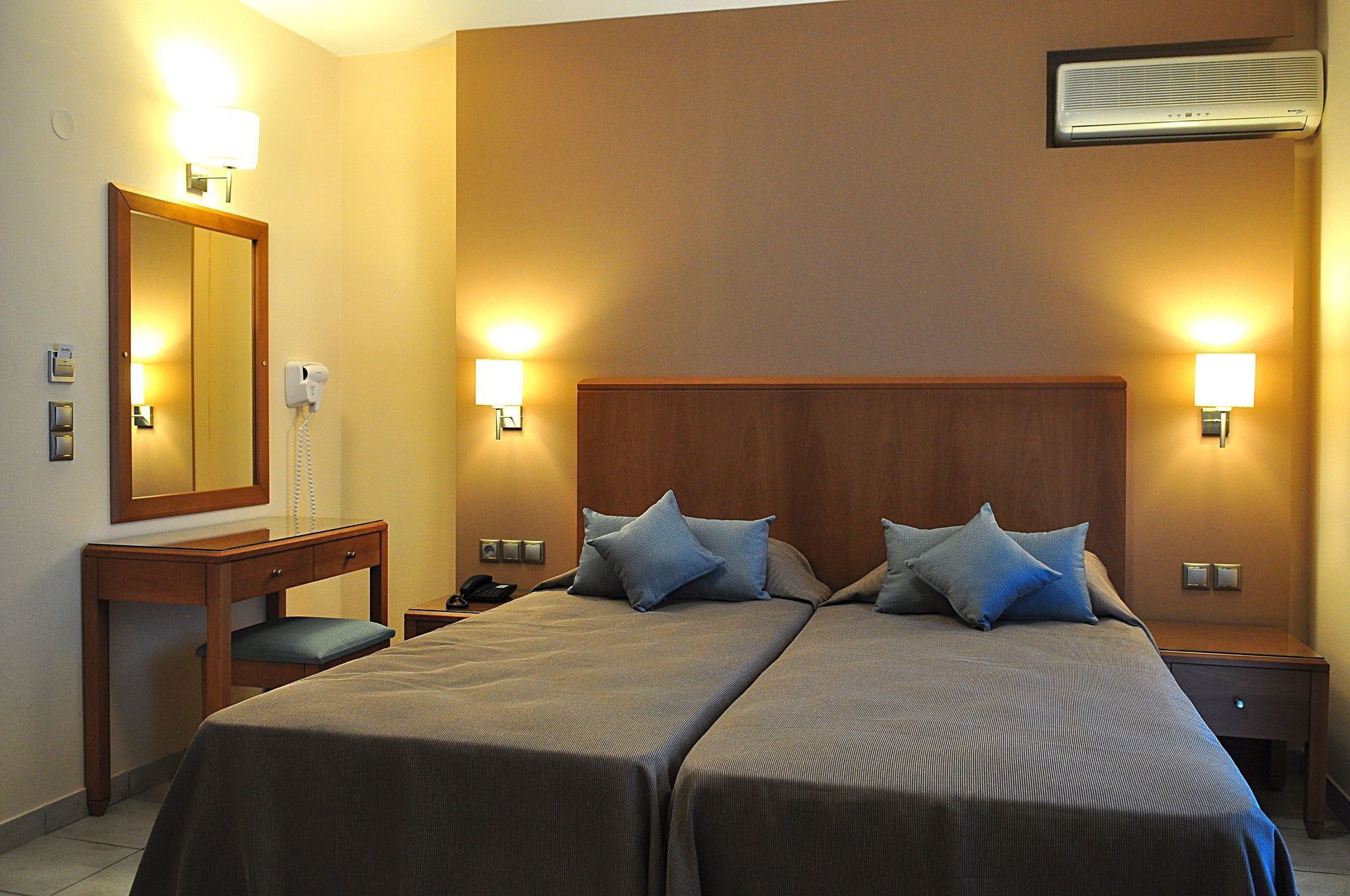 Sandys Studios Apartments And Log Villas Pszalídi Kültér fotó