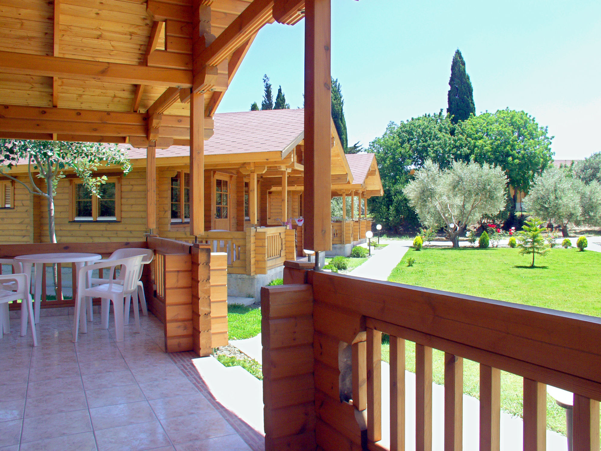 Sandys Studios Apartments And Log Villas Pszalídi Kültér fotó